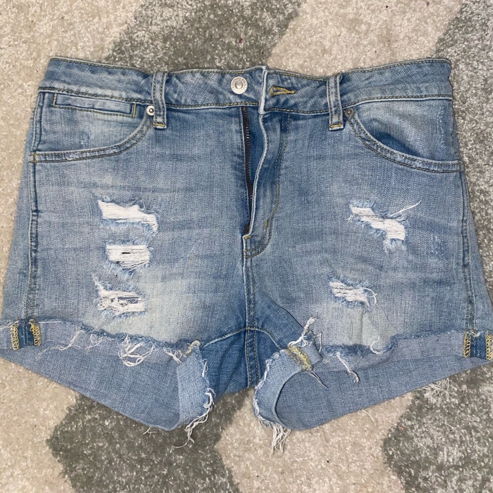 JUST USA JEAN SHORTS SIZE 28